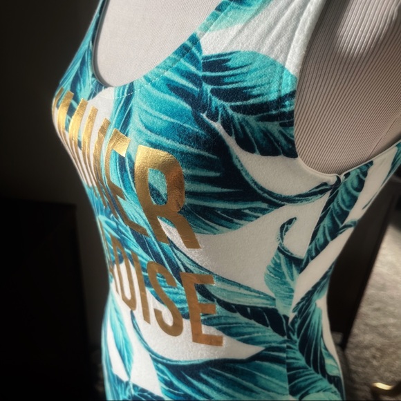 CHAROLETTE RUSSE summer paradise low back bodysuit - Picture 4 of 5